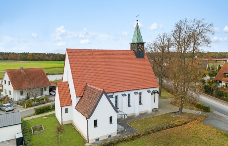 Naravno rdeča